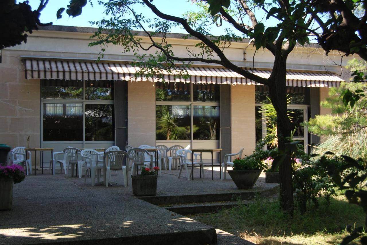 Auberge De Jeunesse Hi Arles Exterior foto